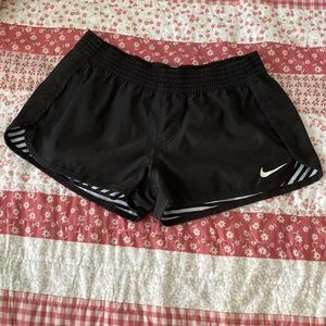 Nike running shorts black/patterned (reversible).